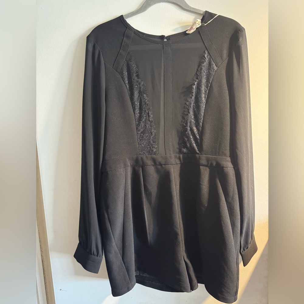 L’ATISTE Black Romper with Lace Detail, Size Large Women’s — New with Tags, NWT